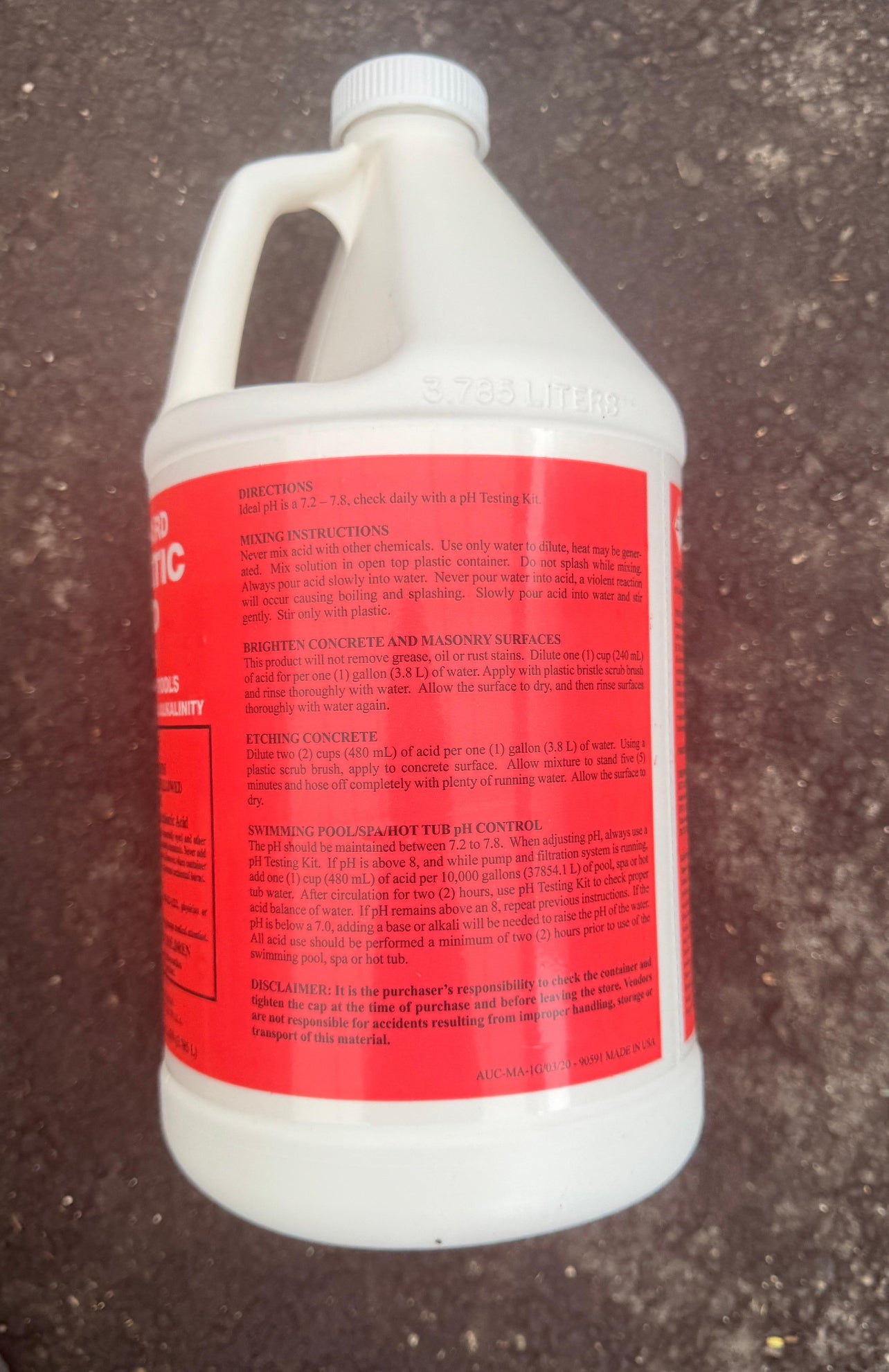 Effectively maintain the proper water balance in your pool with our 1 Gallon Muriatic Acid. This concentrated hydrochloric acid (31.45%) is ideal for lowering pH levels or reducing total alkalinity in swimming pools, ensuring clean, balanced water for a more enjoyable swimming experience. 