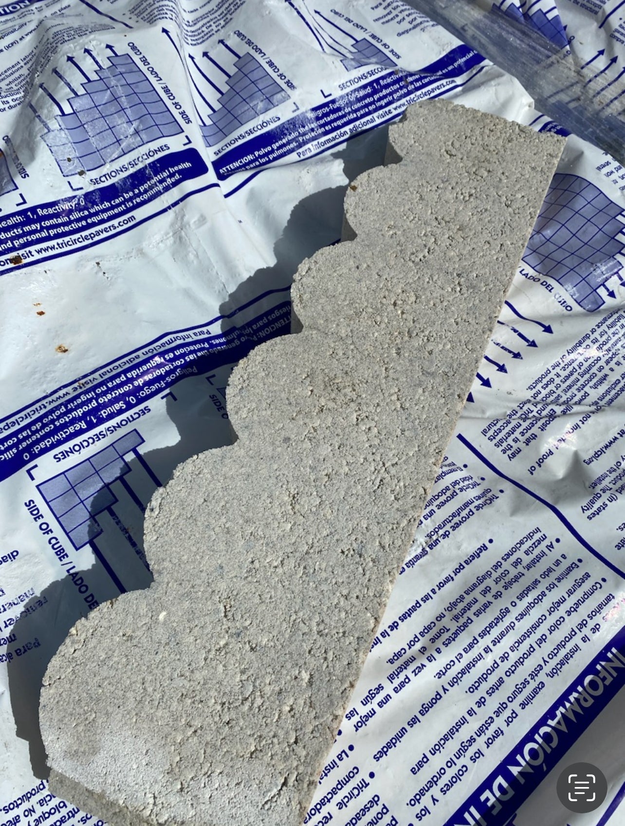 Designed to create a clean, polished border for flower beds, walkways, and lawns. This elegant and functional edging adds a touch of sophistication while keeping your outdoor spaces organized and visually appealing.