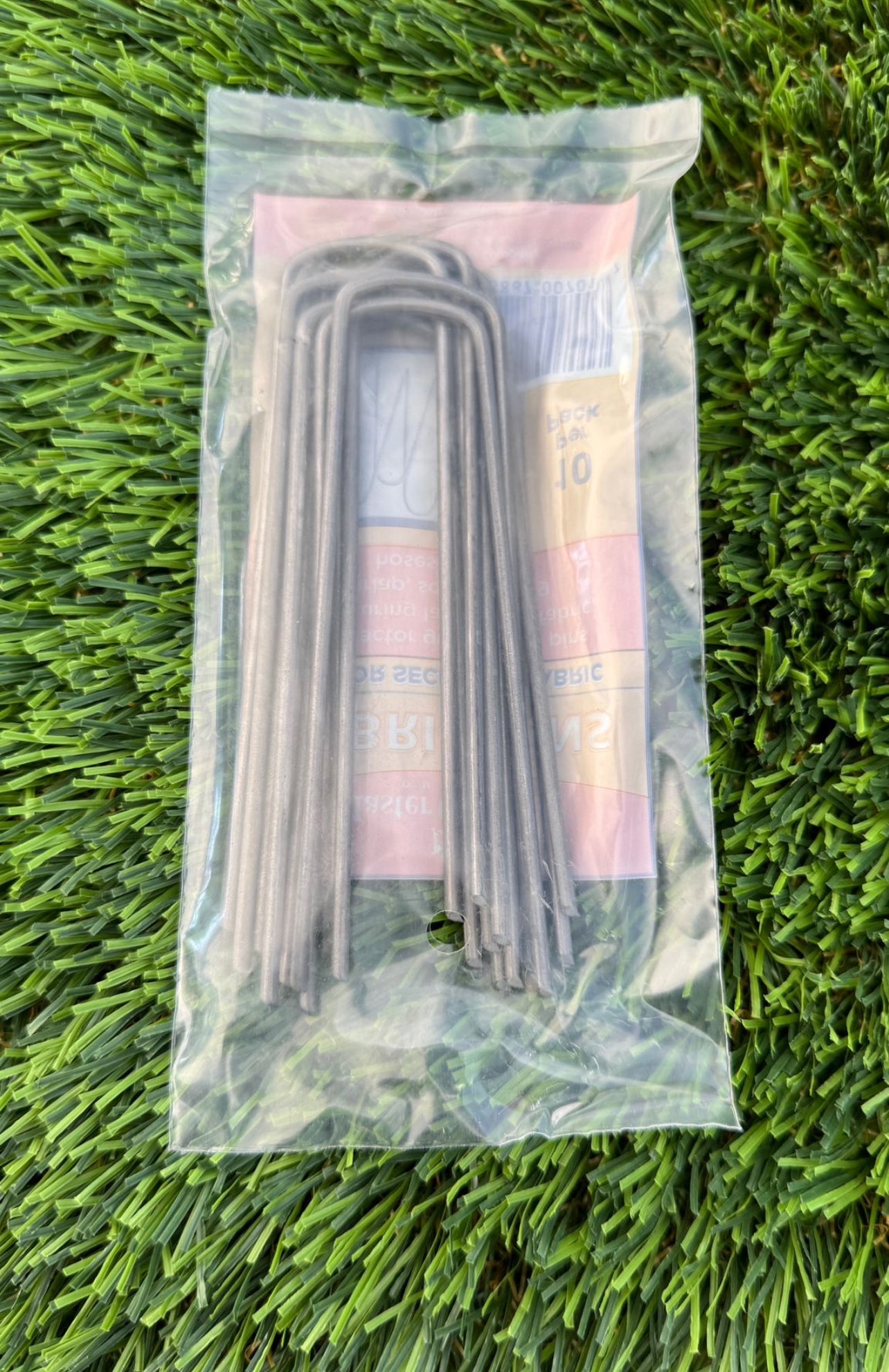 Durable U-shaped pins that are easy to install—perfect for securing garden fabrics, weed barriers, and erosion control mats, even in harsh weather.