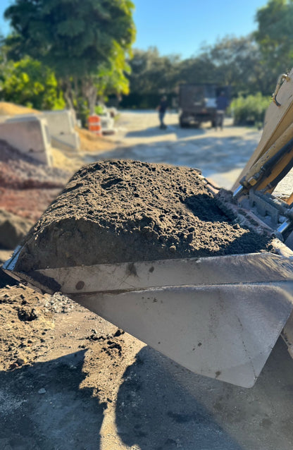 Composed of a balanced mix of 50% sand and 50% soil, this top soil offers excellent drainage and nutrient retention. Ideal for improving soil structure and providing a rich base for your plants to thrive. Perfect for lawns, gardens, and landscaping projects.